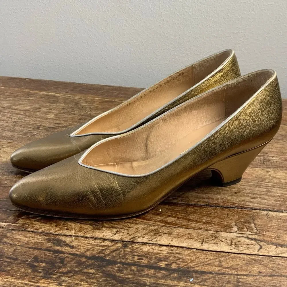 Gucci Vintage Gold pumps‎ size 36.5 AA